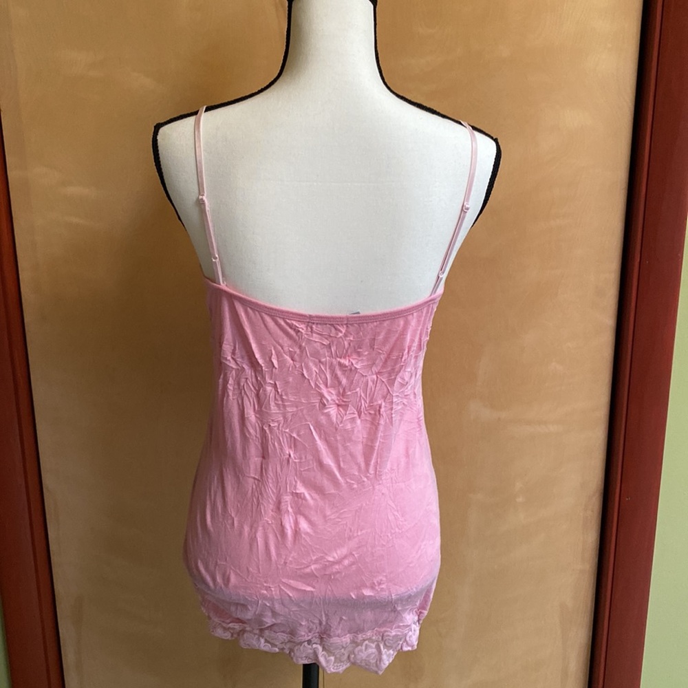 Sold as a set.Womens Maurices medium top with Womens Maurices large tank top. - Picture 6 of 15